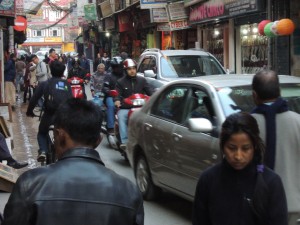 Der alltägliche Wahnsinn auf Kathmandus Straßen