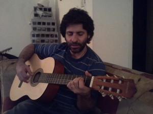 Zu Hause singt Zeid Hamdan für seinen Sohn